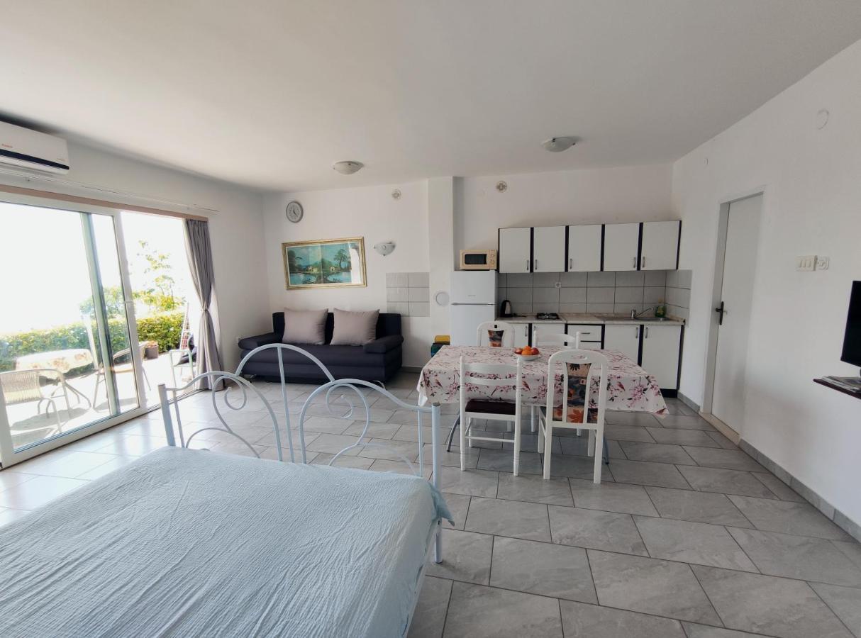 Apartmani Irena Veprinac Εξωτερικό φωτογραφία