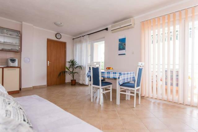Apartmani Irena Veprinac Εξωτερικό φωτογραφία